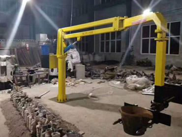 200 de kilograme cu braț robotic