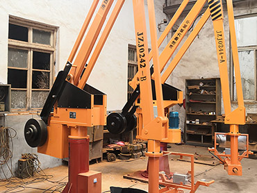 Un client din Thailanda a comandat două manipulatoare de turnare